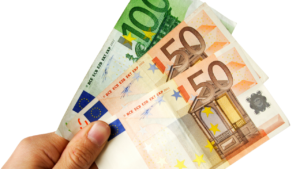 Image Combien gagne une esthéticienne ?