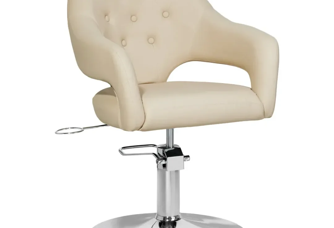 Fauteuil de coiffure Gabbiano beige avec accoudoirs élégants et base chromée, parfait siège pour salon de coiffure